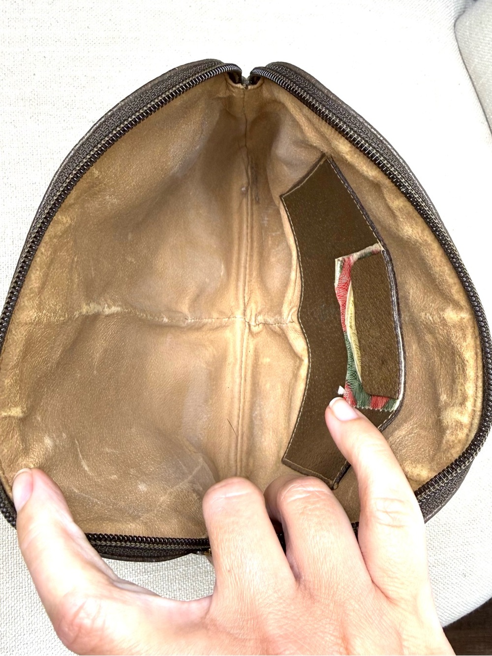 Authentic Gucci brown monogram supreme canvas crossbody bag red green accents GG - Picture 12 of 16